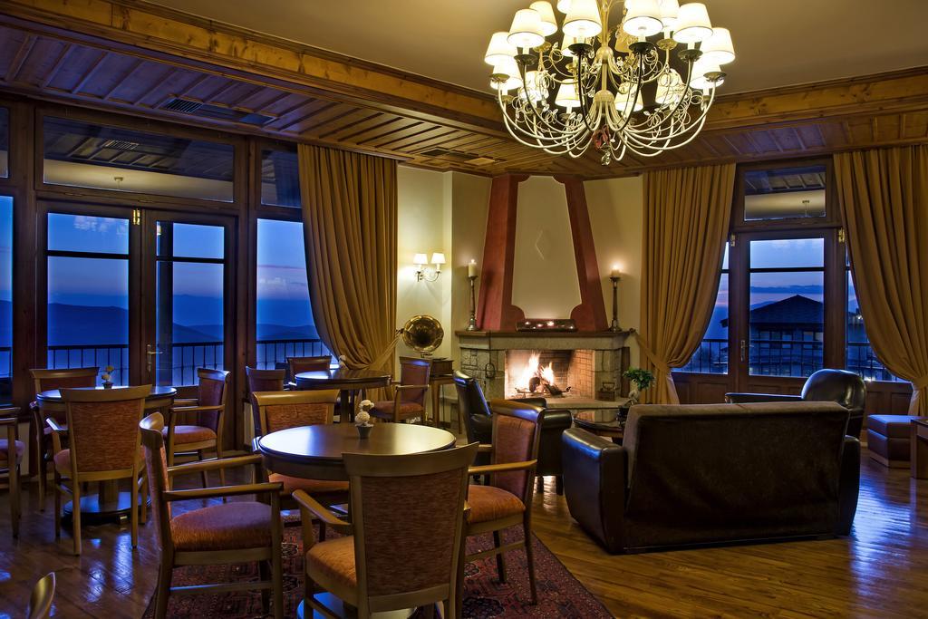 Alpen House Hotel & Suites 아라초바 외부 사진