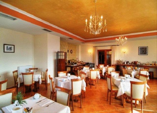 Alpen House Hotel & Suites 아라초바 외부 사진